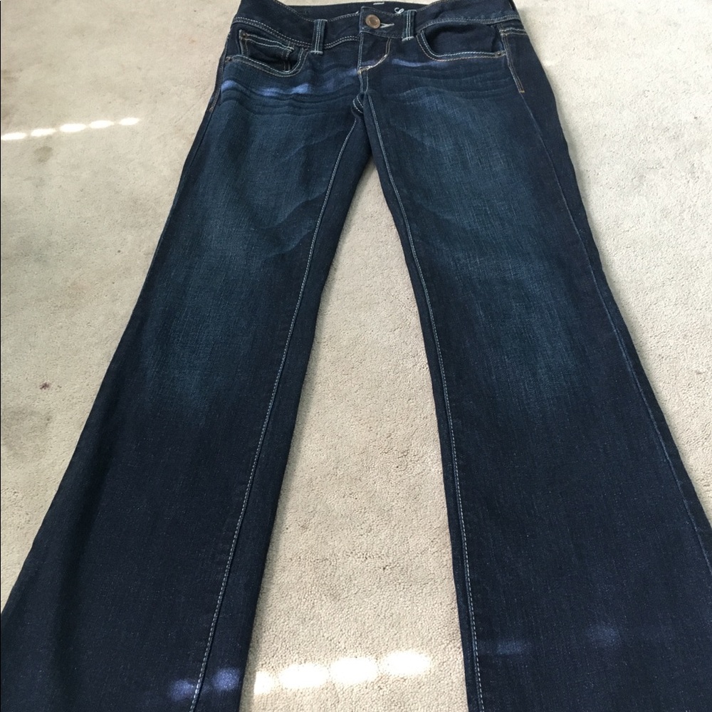 American eagle women’s jeans!